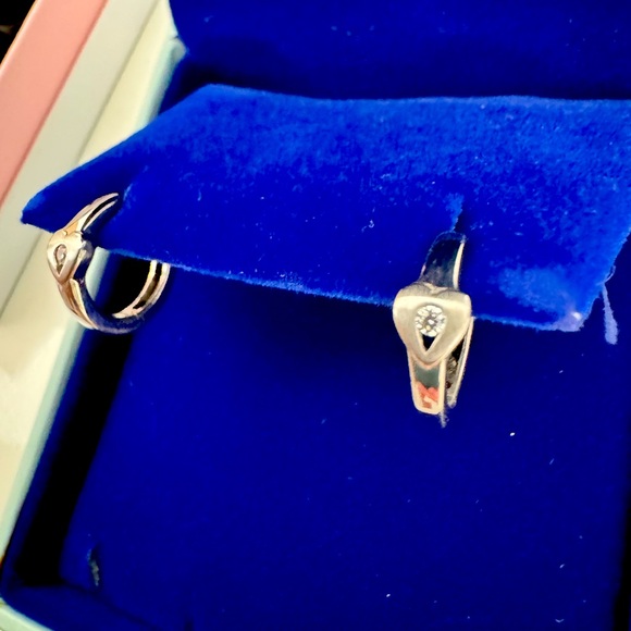 Sterling silver earrings - Picture 1 of 3